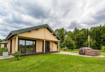 Harmony Park Countryside Villas & SPA has Balcony rooms