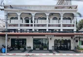 Surachet at 257 Boutique House allows 18 year olds to book a room