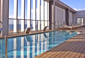 Hotel SB Diagonal Zero Barcelona 4* Sup has rooms with a private hot tub