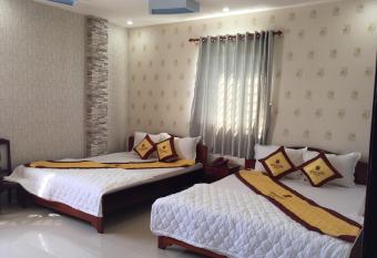 Minh Kieu 2 Hotel allows 18 year olds to book a room