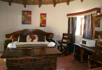 Munati B&B has rooms with a private hot tub