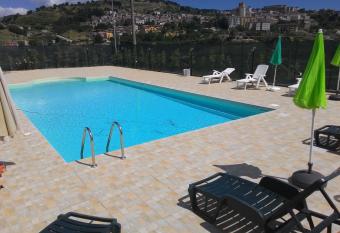 Il Noce Antico has Balcony rooms