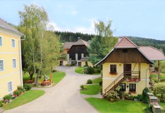 Staudachhof has Balcony rooms