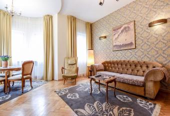 KUBU namai allows 18 year olds to book a room