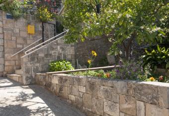 Apartments Gorana allows 18 year olds to book a room