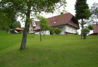 Sandras Bergstation has Balcony rooms