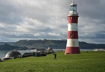 The Kynance House on Plymouth Hoe ,26 Ensuite Rooms allows 18 year olds to book a room