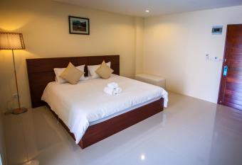 JJW House has Balcony rooms