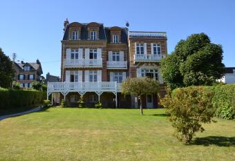 Guesthouse La Mascotte has Balcony rooms