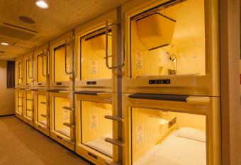 Capsule Land Yushima (Male Only) allows 18 year olds to book a room