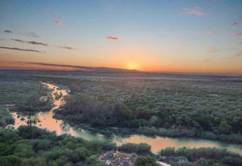 River Front Estate has Balcony rooms