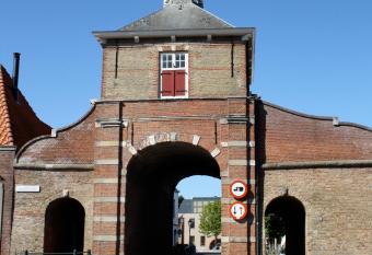 Residence De Kaaipoort appartementen allows 18 year olds to book a room