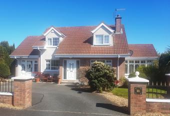 Highfields Self Contained Studio allows 18 year olds to book a room