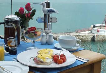 The Watermark has Balcony rooms