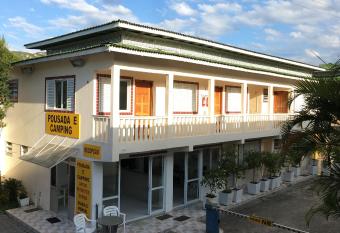 Pousada e Camping Lagoa da Concei    o allows 18 year olds to book a room