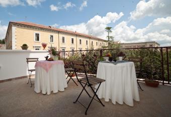 B&B Terrazza Flora has Balcony rooms