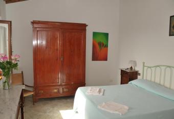 Agriturismo Renai e Monte has Smoking rooms