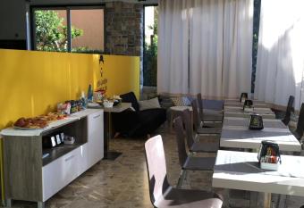 Hotel Stazione has Balcony rooms