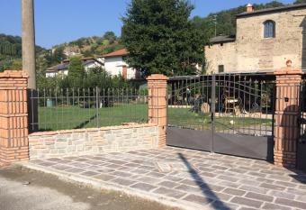 Casa Giarelli has Balcony rooms