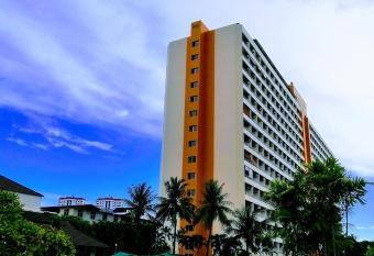 View Talay 1B by Fernando allows 18 year olds to book a room