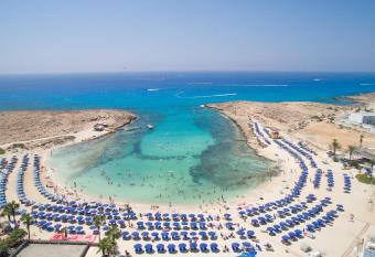 Anonymous Beach Hotel (Adults 16+) allows 18 year olds to book a room