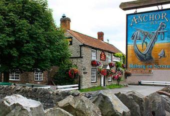 The Anchor Inn allows 18 year olds to book a room