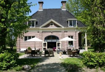 Cuisinerie Mensinge With Dreams allows 18 year olds to book a room