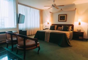 Hotel Boulevard allows 18 year olds to book a room