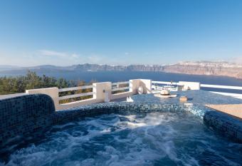 Akrotiri Apartments has Balcony rooms