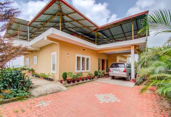 Holidayincoorg Orchid Villa allows 18 year olds to book a room