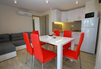 Mobile Homes Camp Galeb has Balcony rooms