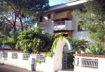 Hotel Bristol has Balcony rooms