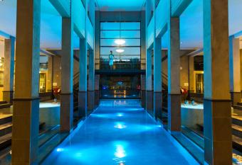 Hotel & Wellness Zuiver allows 18 year olds to book a room