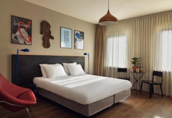Townhouse Design Hotel & Spa allows 18 year olds to book a room