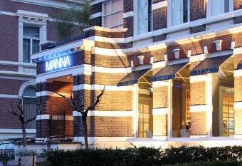 Manna has Balcony rooms