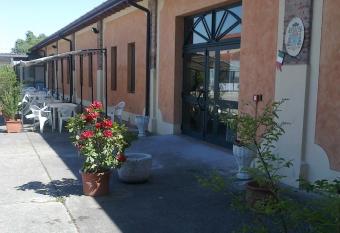 Le Magnolie Agriturismo has Balcony rooms