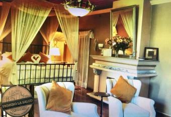 La Mexicana Hotel Boutique has Balcony rooms