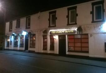 The Elbow Room has Balcony rooms