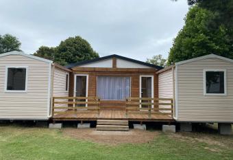 Camping Le Royan has Balcony rooms