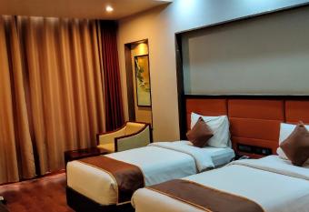 Dimora Hotels And Resorts allows 18 year olds to book a room