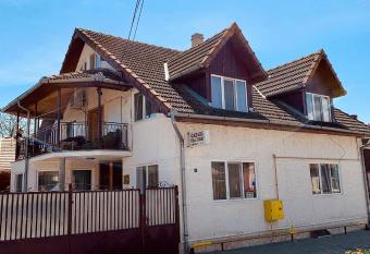 Casa Debora has Balcony rooms