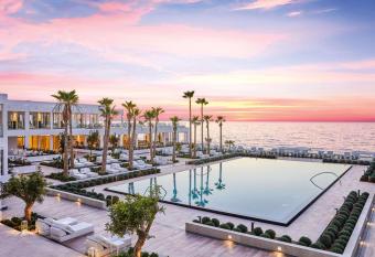 Grecotel LUX.ME White Palace    has Balcony rooms