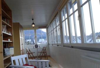 Liuis has Balcony rooms