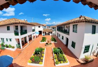 Hotel Abahunza has Balcony rooms