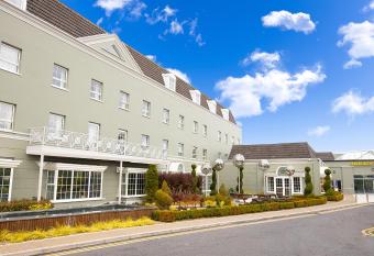 Hillgrove Hotel, Leisure & Spa allows 18 year olds to book a room