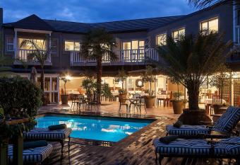 Cinnamon Boutique Guest House has Balcony rooms