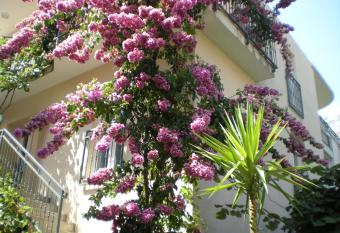 Apartments Marino allows 18 year olds to book a room