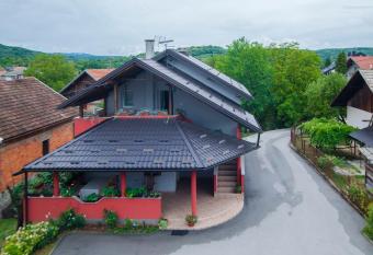Apartment Kolakovi   has Balcony rooms