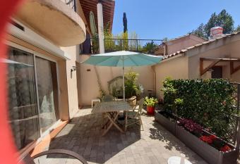 Appartement Croisette has Balcony rooms