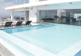 Lincoln Suite allows 18 year olds to book a room